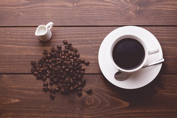 インスタントコーヒーのカフェインの含有量・お茶とカフェイン量比較