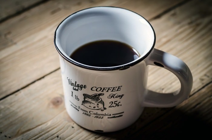ウーロン茶のカフェイン含有量｜他飲料とカフェイン量比較