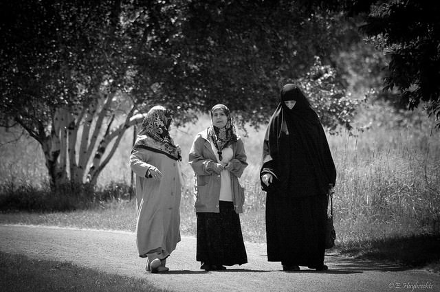 サウジアラビアの女性の特徴・性格｜美人が多い/服装/運転