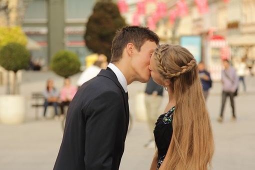 【男女別】上手なキスの仕方・誘い方・上手なキスができる能力
