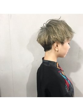 ジェンダーレスな髪型になるヘアアレンジ20選｜合うアイテム