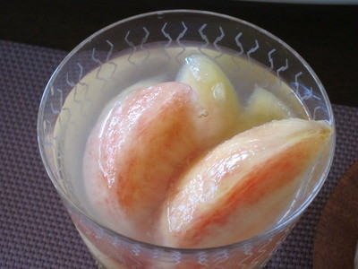 桃を使った料理の人気レシピ10選｜桃の栄養価・種類  