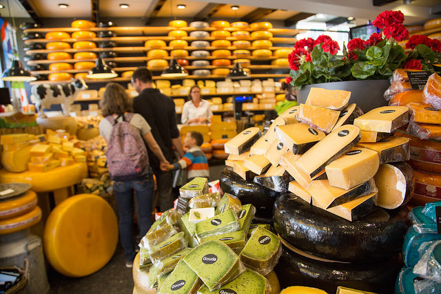 チーズの糖質とカロリー、栄養素｜糖質制限中のチーズはOK？