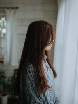 【男女別】ねくらな人の特徴・診断できるチェック項目｜顔/髪型
