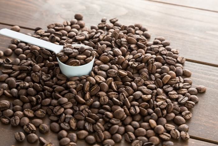 チョコレートに含まれるカフェインの含有量